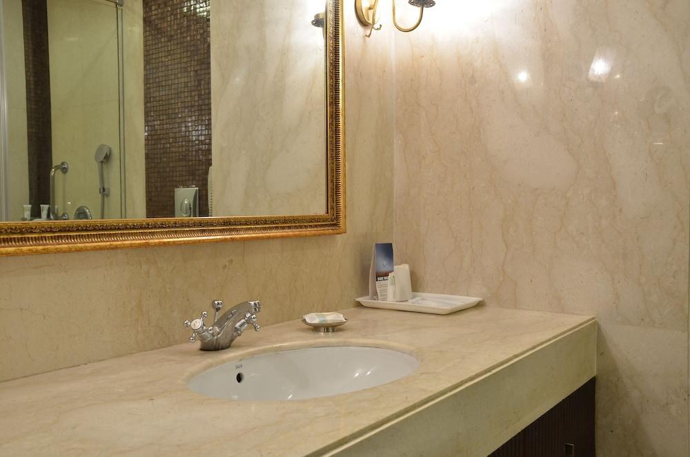 Country Inn & Suites By Radisson, Delhi Satbari Нью-Дели Экстерьер фото